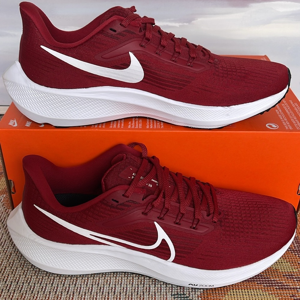 NIKE WMNS AIR ZOOM PEGASUS
TEAM CRIMSON/WHITE-BLACK DM0165-600 SNEAKERS - Picture 11 of 16